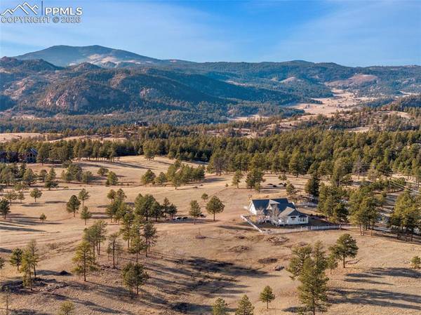 537 Chapparal TRL, Florissant, CO 80816