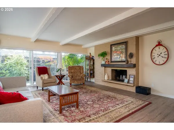 4460 SW SCHOLLS FERRY RD #6A, Portland, OR 97225