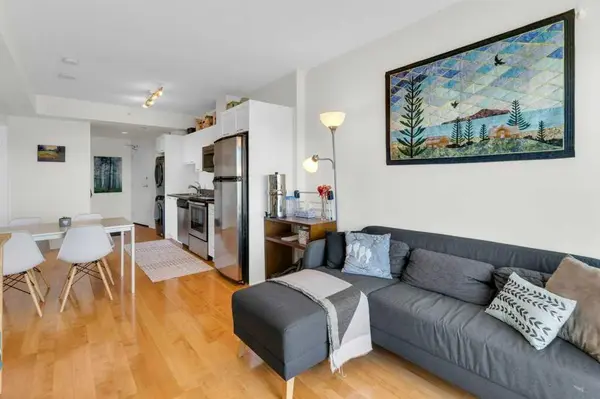 3830 Brentwood RD NW #507, Calgary, AB T2L 2J9