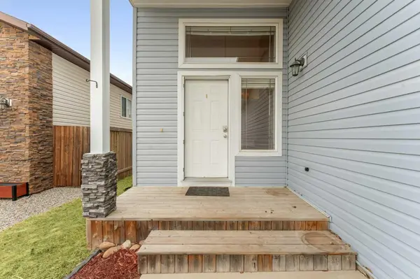 748 Carriage Lane DR, Carstairs, AB T0M 0N0