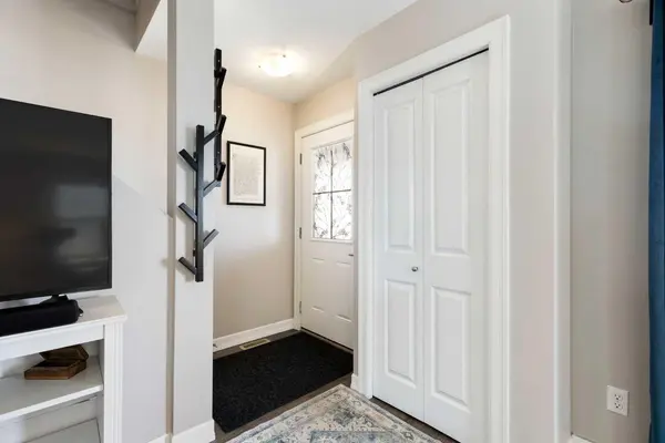 125 Copperpond Common SE, Calgary, AB T2Z5B6