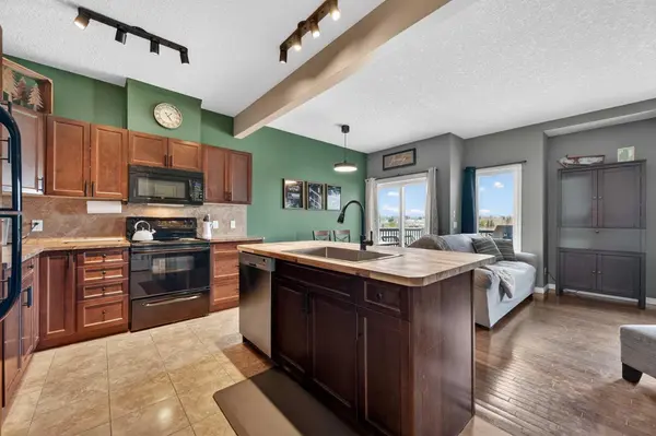 620 Luxstone LNDG SW #501, Airdrie, AB T4B 0B5