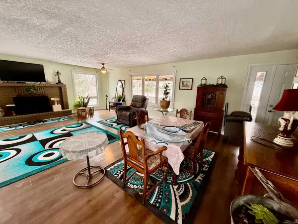 5111 49 ST, Irma, AB T0B 2H0