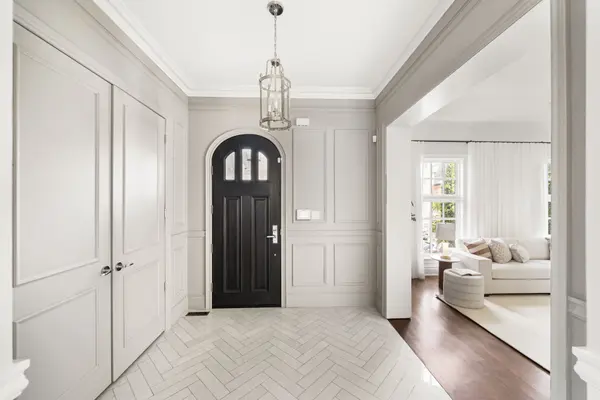 24 True Davidson DR, Toronto C11, ON M4W 3X5