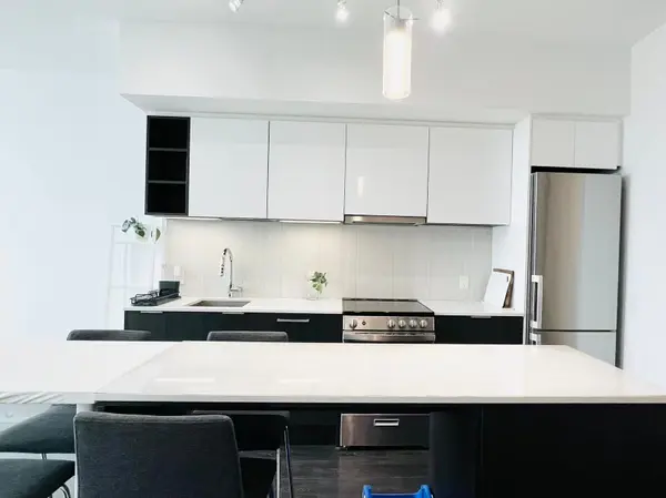 31 Tippett RD #109, Toronto C06, ON M3H 0C8