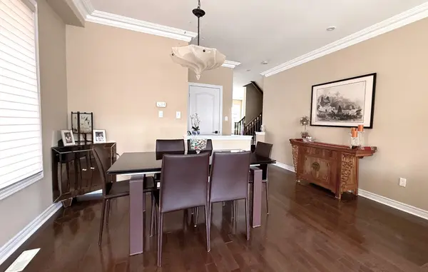 15 Atlas Peak DR, Markham, ON L6C 3H8