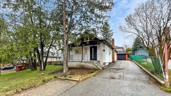 54 Vincent ST, Newmarket, ON L3Y 4G5