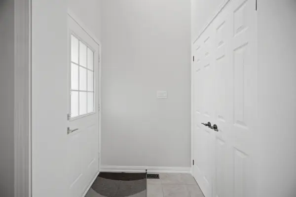 21 Ocean AVE, Vaughan, ON L6A 2X7