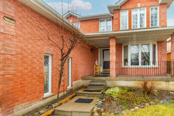 35 Raquel ST, Barrie, ON L4N 9S4