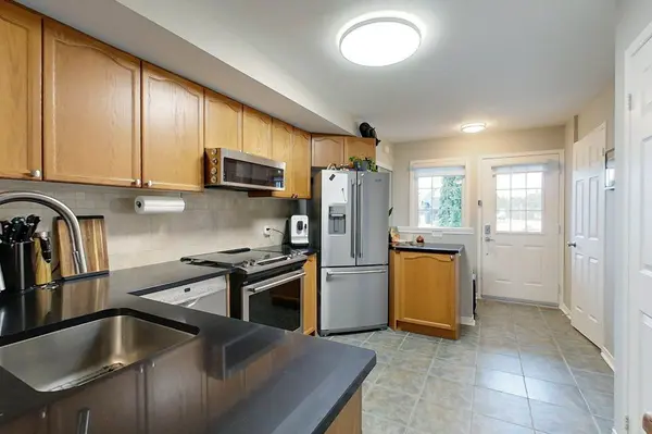 2 ROYALTON LN, Collingwood, ON L9Y 5K4