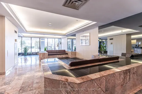 3 Rowntree RD #707, Toronto W10, ON M9V 5G8