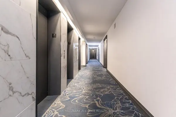 3 Rowntree RD #707, Toronto W10, ON M9V 5G8