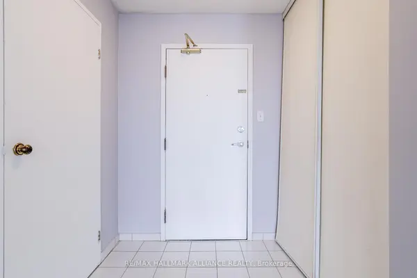 3 Rowntree RD #707, Toronto W10, ON M9V 5G8