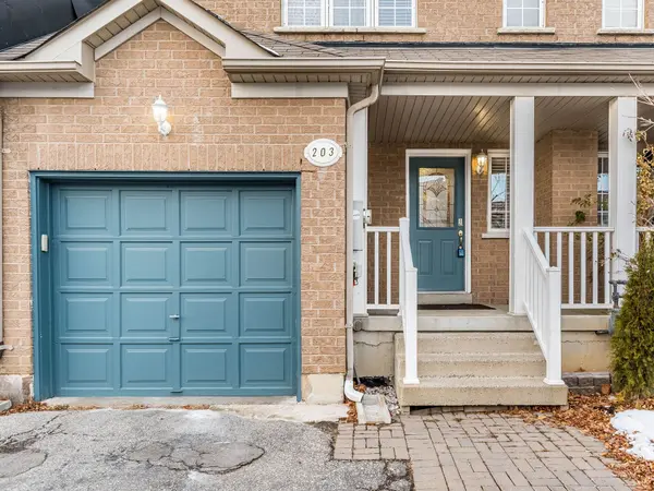 203 Sherwood RD, Milton, ON L9T 7C1