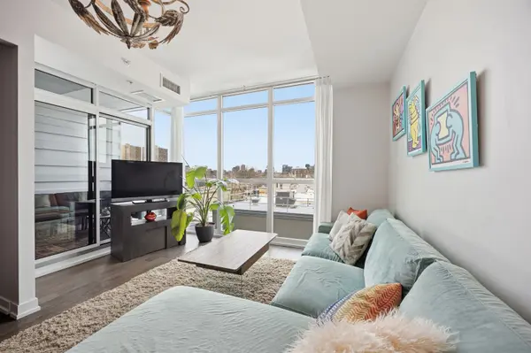 36 Howard Park AVE #510, Toronto W01, ON M6R 0A5