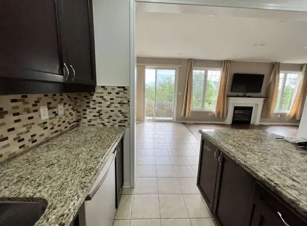 450 Cavanagh LN, Milton, ON L9T 8G6