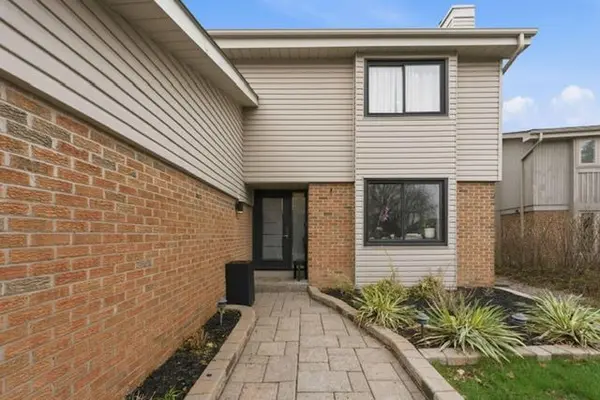 4270 Jefton CRES, Mississauga, ON L5L 1Z3