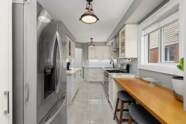 224 Timberlane DR, Brampton, ON L6Y 4V6