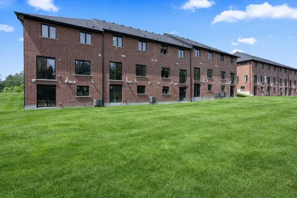 6905 HEATHWOODS AVE, London South, ON N6P 1H3