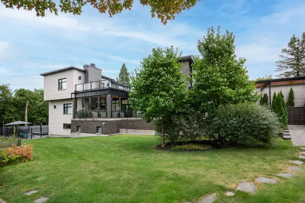 847 Walkley RD, Billings Bridge - Riverside Park And Area, ON K1V 6R6