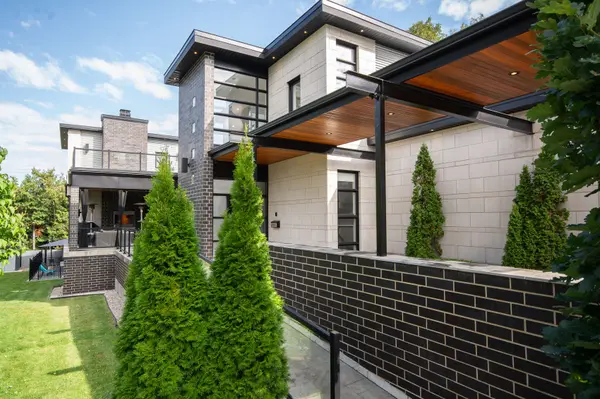 847 Walkley RD, Billings Bridge - Riverside Park And Area, ON K1V 6R6