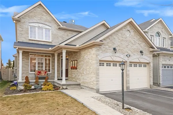 156 Sunita CRES, Barrhaven, ON K2J 5S8