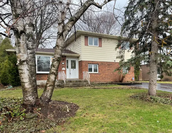 577 Lynwood DR, Cornwall, ON K6H 5W7