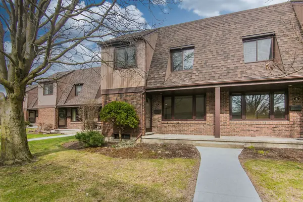 279 Sandowne DR #7, Waterloo, ON N2K 2C1