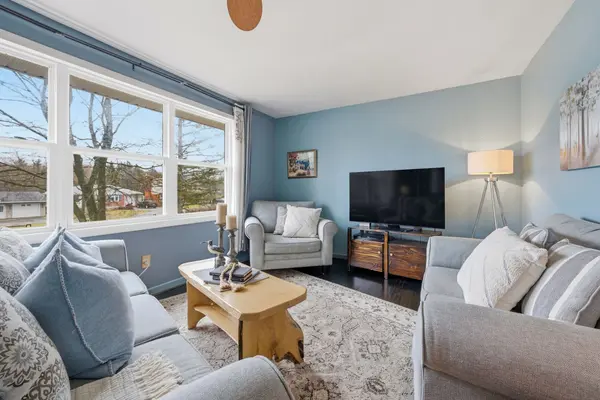 194 St Lawrence ST W, Centre Hastings, ON K0K 2K0