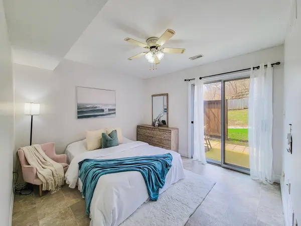 56 Harris AVE #B, Brantford, ON N3R 2E9