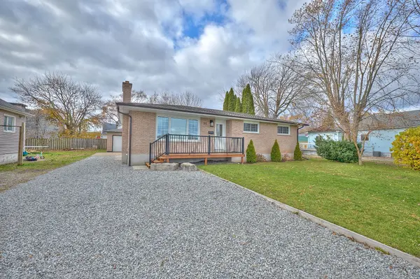 25 Rice RD, Welland, ON L3C 2V4