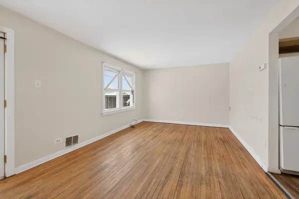 17 London AVE, Prince Edward County, ON K0K 2T0