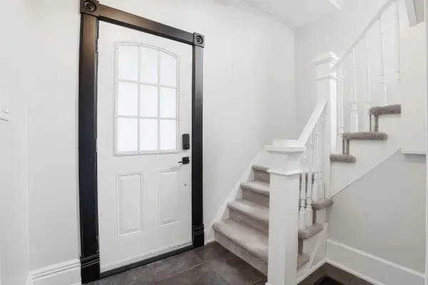 742 Vine ST, Cambridge, ON N3H 2Z3