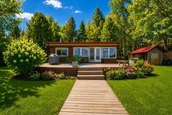 15 Neely ST, Kanata, ON K0A 1T0