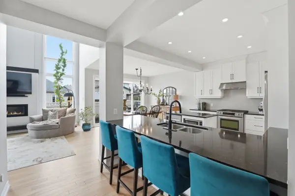 216 Balikun HTS, Kanata, ON K2V 0A6