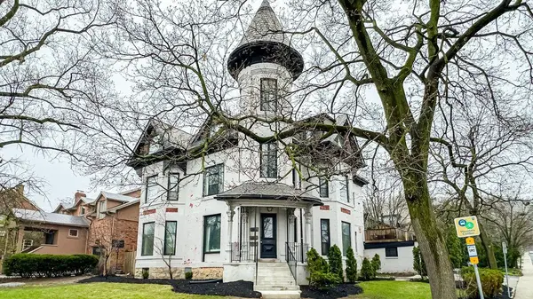 347 Queen ST S, Hamilton, ON L8P 3T8