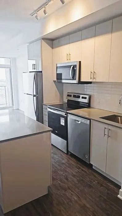 2782 Barton ST E #1008, Hamilton, ON L8E 0L3