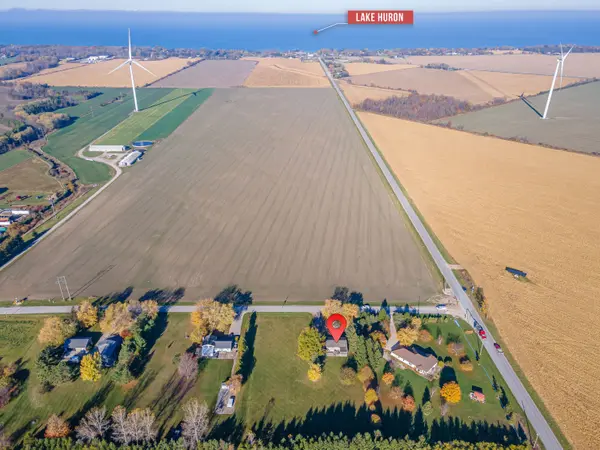 70986 B Line, Lambton Shores, ON N0M 1T0