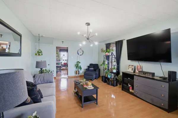 64-66 Lennox ST, Cornwall, ON K6H 1H3