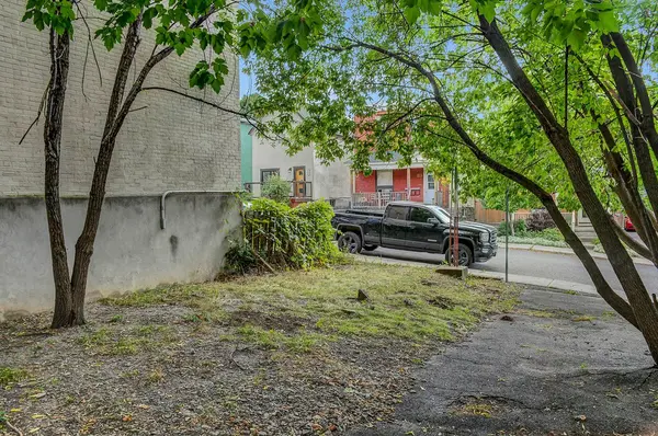 133 Eccles ST, West Centre Town, ON K1R 6S7