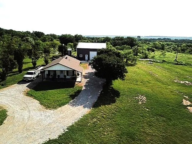 825 County Road 3655, Paradise, TX 76073