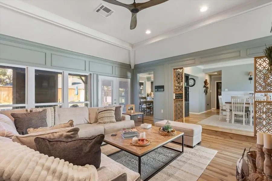 304 Trailwood Drive, Woodway, TX 76712