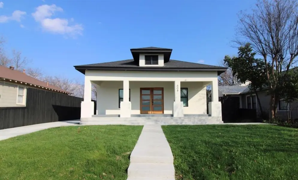 608 S Brighton Avenue, Dallas, TX 75208