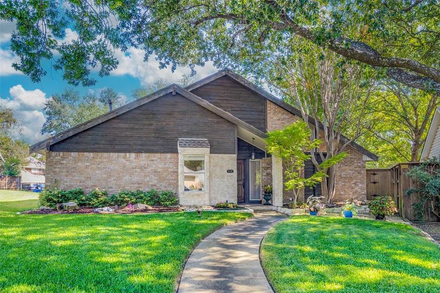 8518 Richardson Branch Trail, Dallas, TX 75243