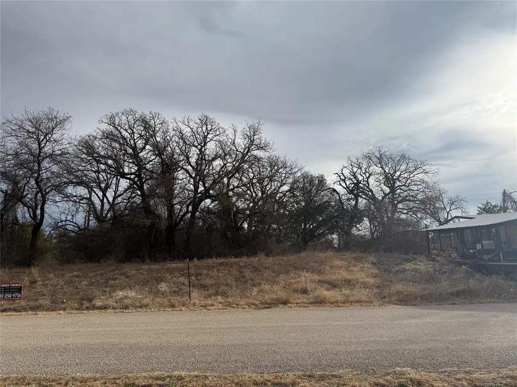 5905 Arrowhead Drive, Granbury, TX 76048