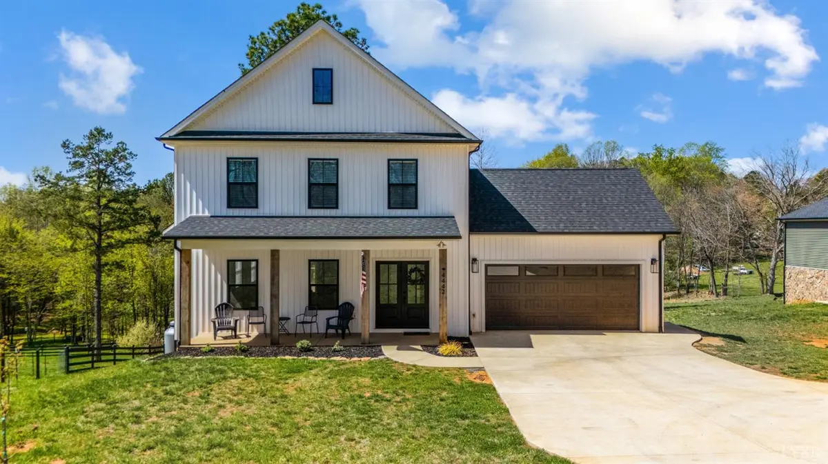 4442 Goode RD, Goode, VA 24556