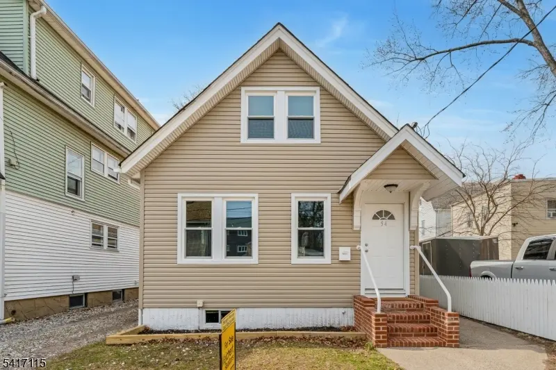 54 Thomas St, Bloomfield Twp., NJ 07003