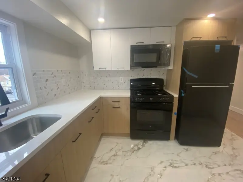 323 Rutherford Ave #3, Franklin Boro, NJ 07416