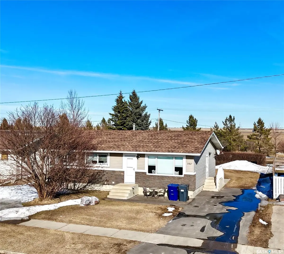 102 Government ROAD, Davidson, SK S0G 1A0