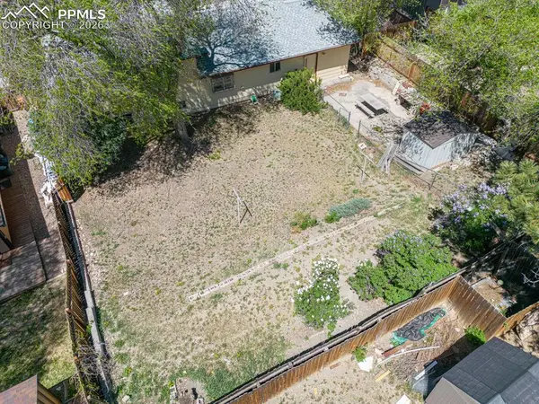 1341 Saratoga DR, Colorado Springs, CO 80910